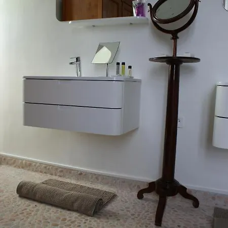 ベッド・アンド・ブレックファスト Chateau De La Fresnaye