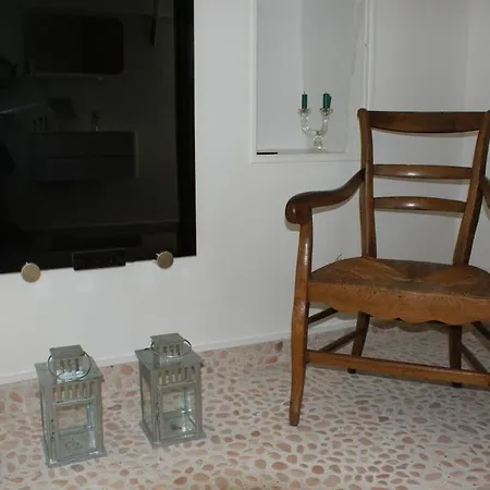 Chateau De La Fresnaye ベッド・アンド・ブレックファスト Saint-Aubin-de-Luigné