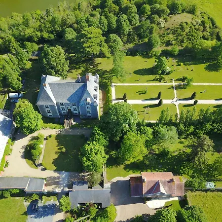 Chateau De La Fresnaye * Saint-Aubin-de-Luigné
